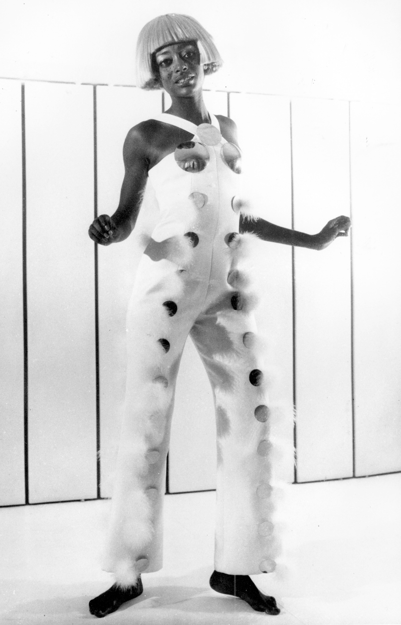 Illustration for article titled André Courrèges Defined the Shape of Space Age Fashion
